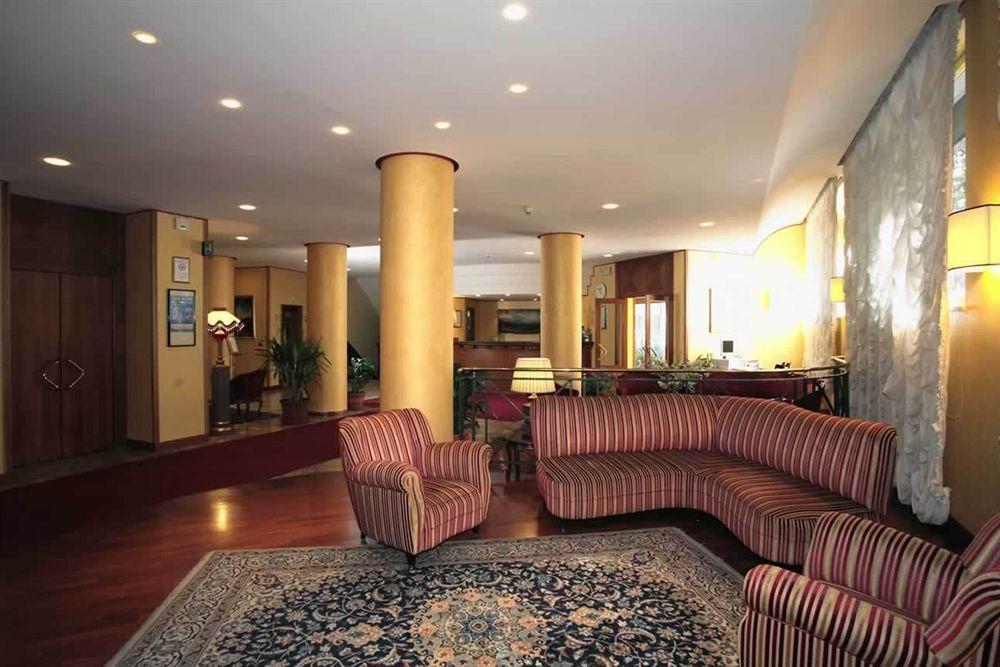 Hotel De Paris Terni Buitenkant foto