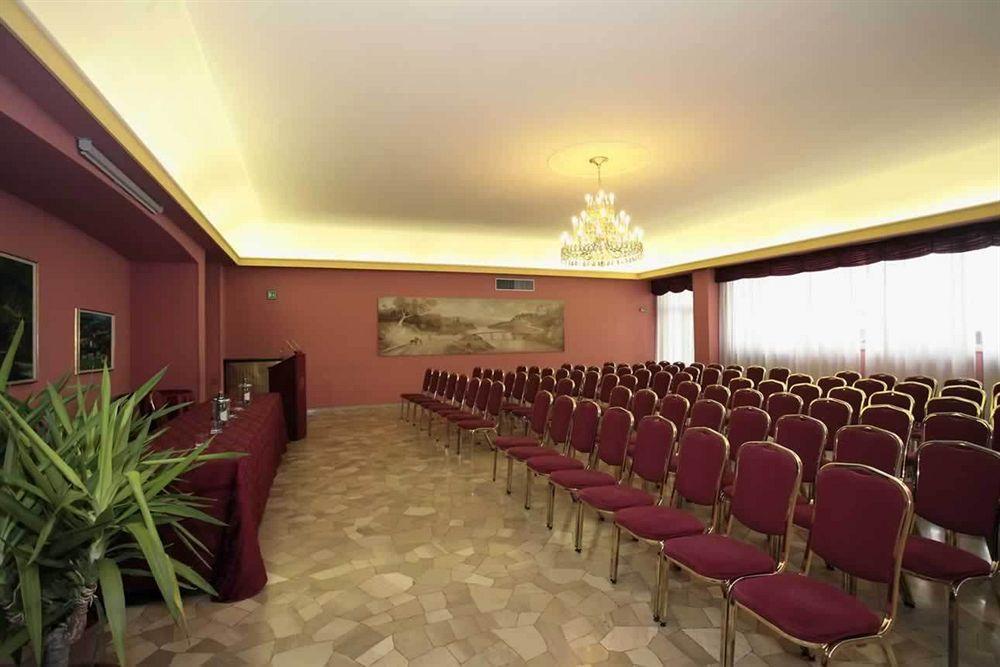 Hotel De Paris Terni Buitenkant foto